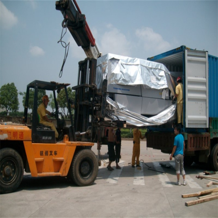 平塘附近的随车吊出租服务：选择指南与注意事项