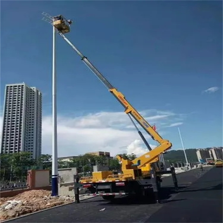 平塘维修路灯的曲臂升降车出租